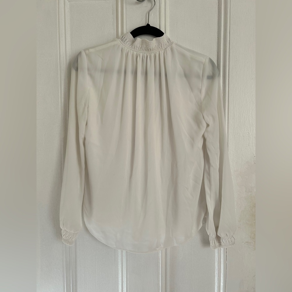 Babaton Aritzia Women's White Collared Keyhole Harry Blouse  | Women's XS - Picture 3 of 5